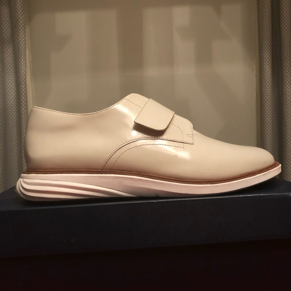 Cole Hann cream/white Velcro sneakers